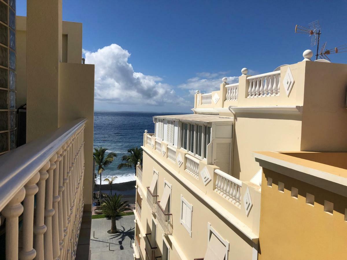 Apartamentos El Faro Puerto De Naos Esterno foto