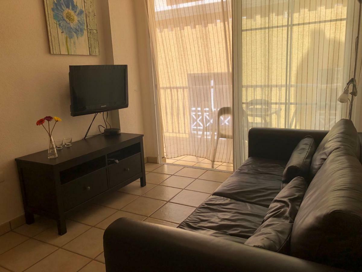 Apartamentos El Faro Puerto De Naos Esterno foto