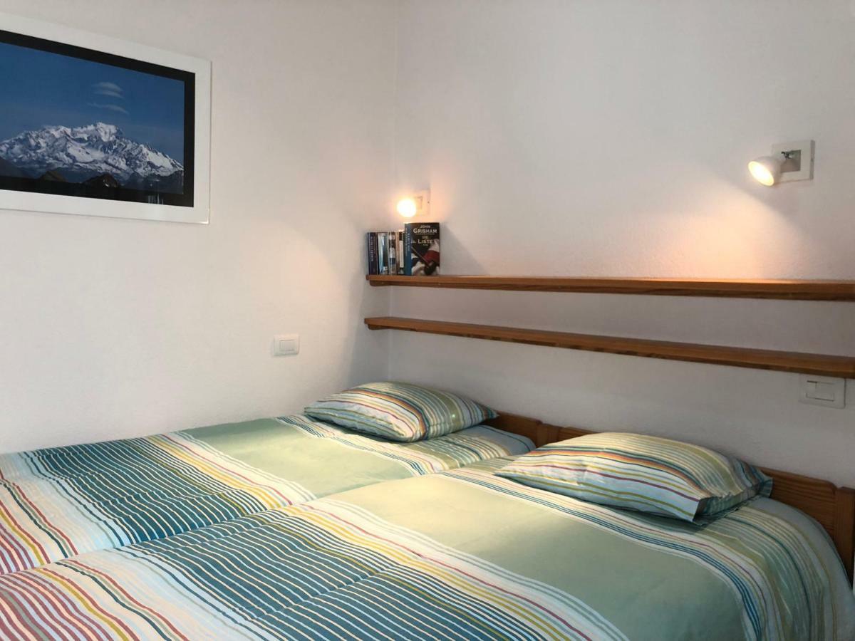 Apartamentos El Faro Puerto De Naos Esterno foto
